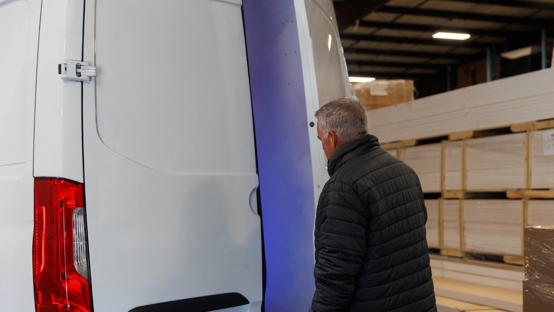 refrigerated warehouse refrigerated warehouse, cold warehouse, cold chain, logistics, refrigerated transportation