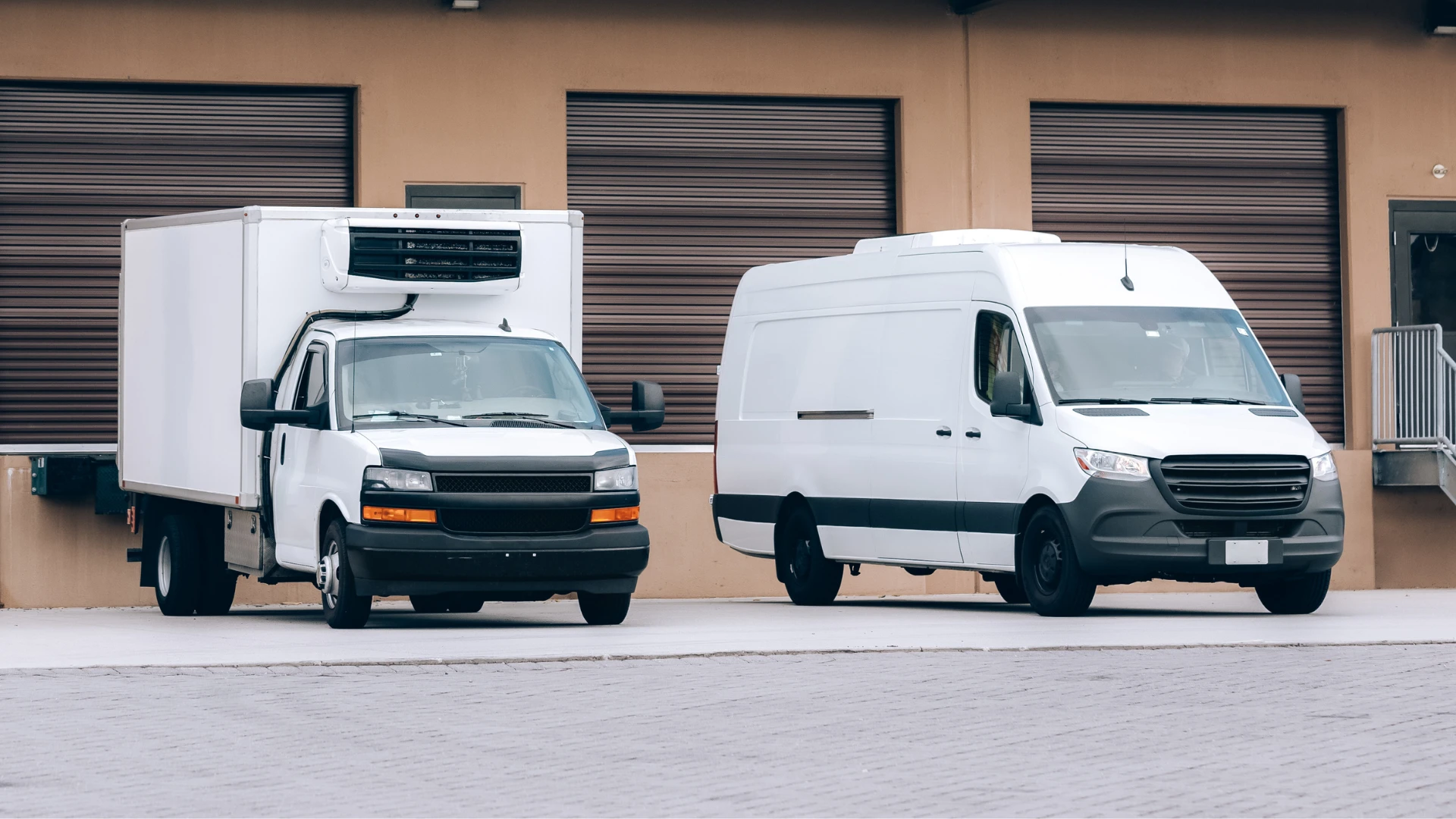 small reefer trucks, small reefer, small reefer truck, reefer van, reefer box truck, refrigerater van, refrigerated box truck